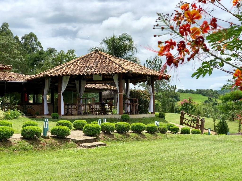 Leao De Juda Charme Hotel Sao Sebastiao do Paraiso Exterior photo